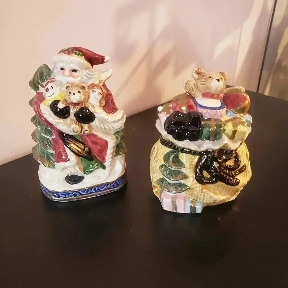 Fitz and Floyd Christmas Salt and Pepper Shakers